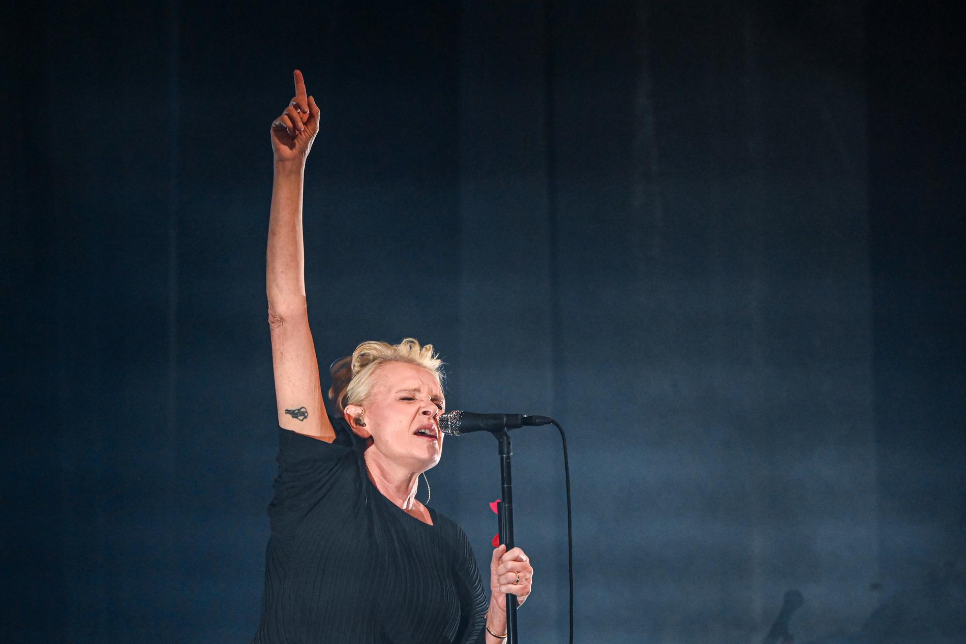 Eva Dahlgren firar 30 år med skivan ”En blekt blondins hjärta” på Göta Lejon i Stockholm.  