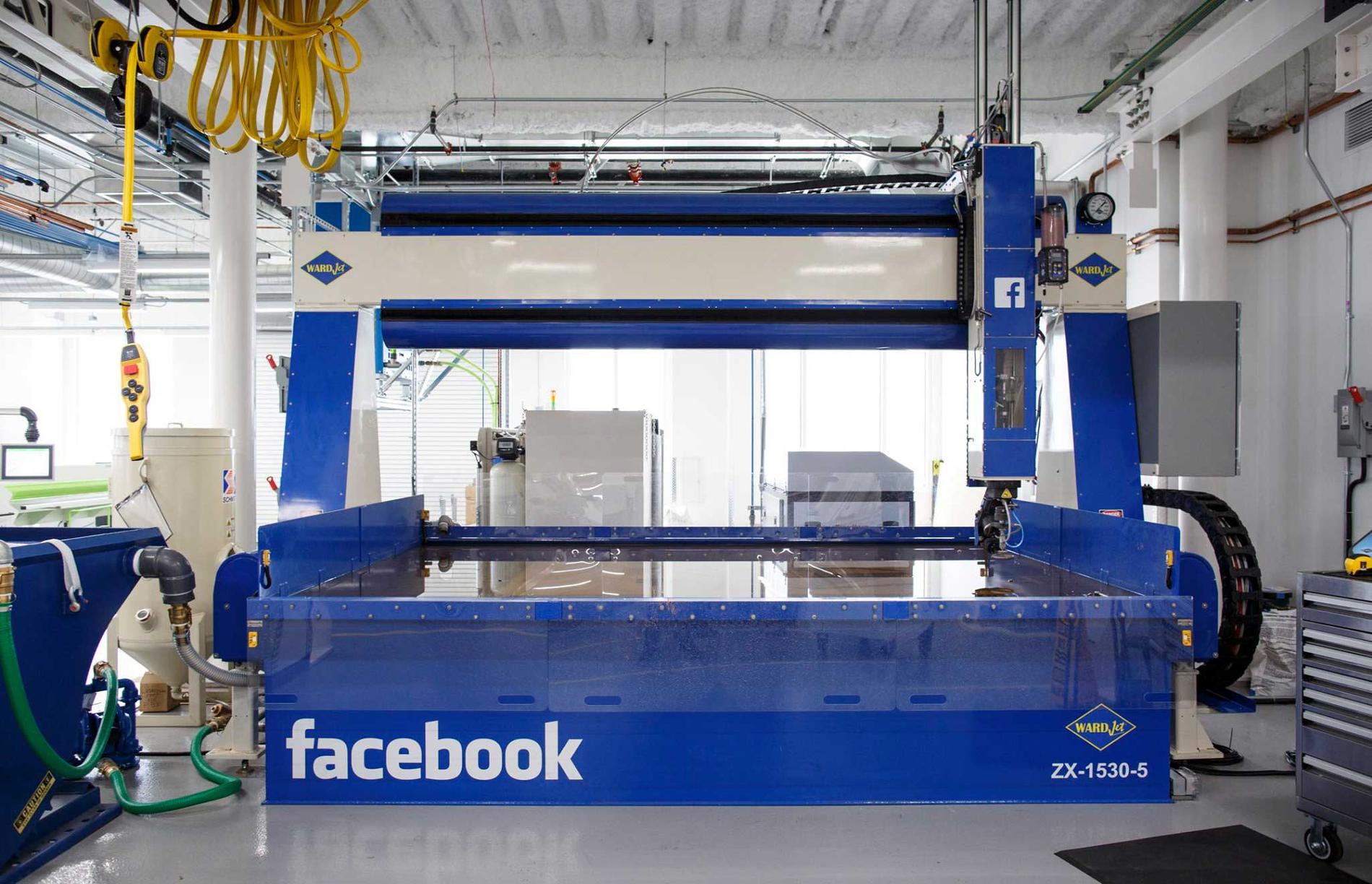 Facebooks nya fabrik.