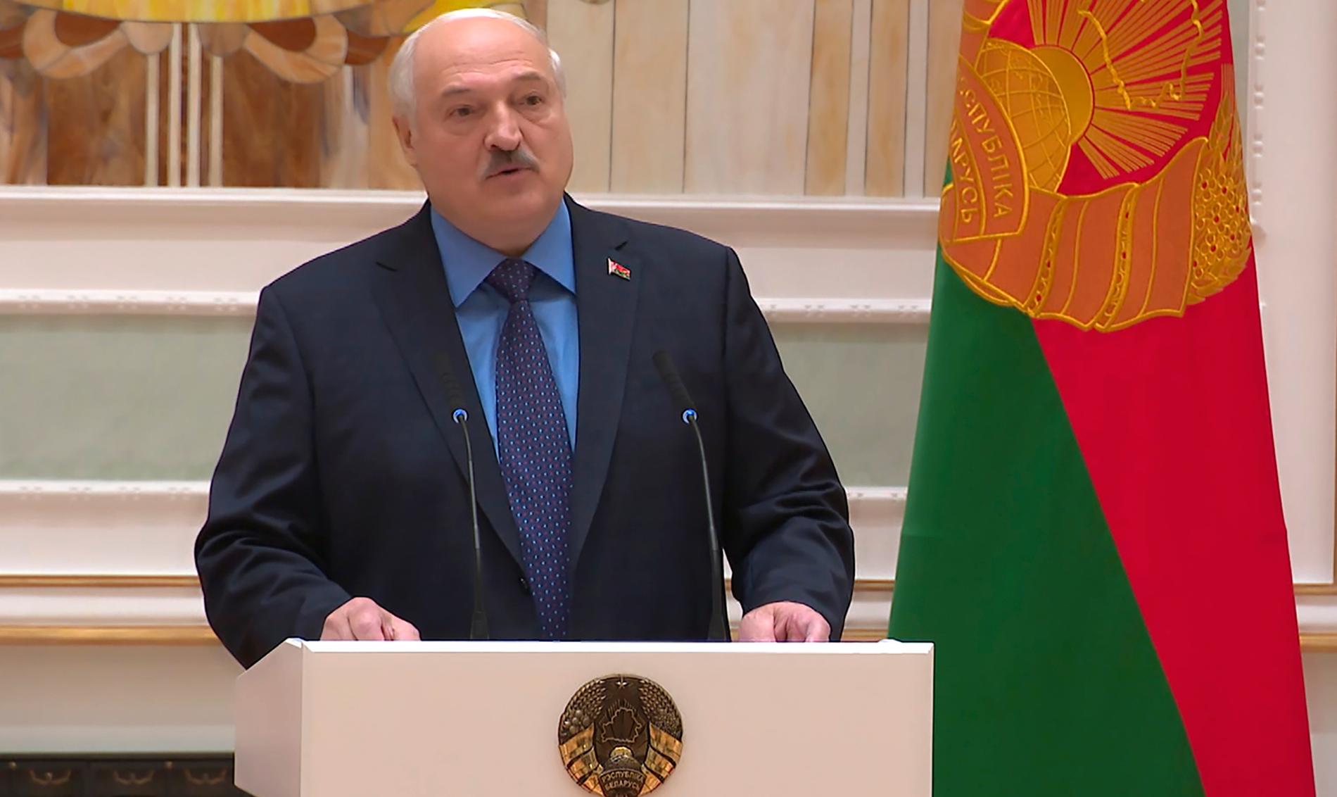 Lukasjenko höll tal i Minsk under dagen.