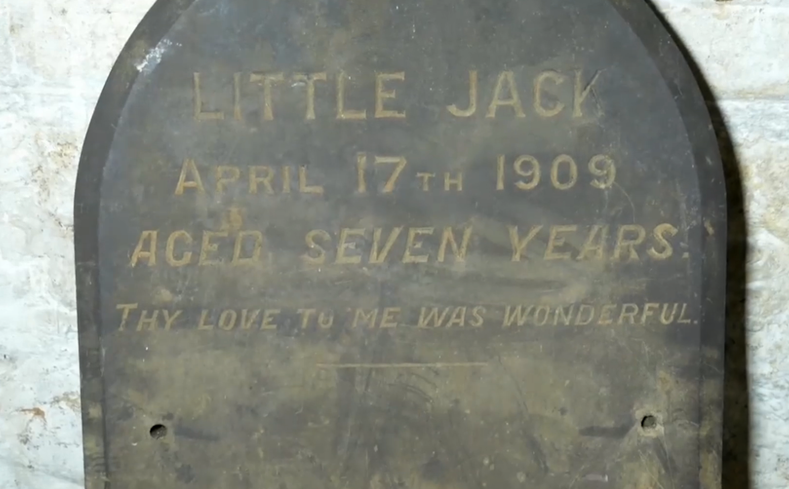 ”Lille Jack, 17 april 1909. Sju år gammal. Din kärlek till mig var underbar.” 