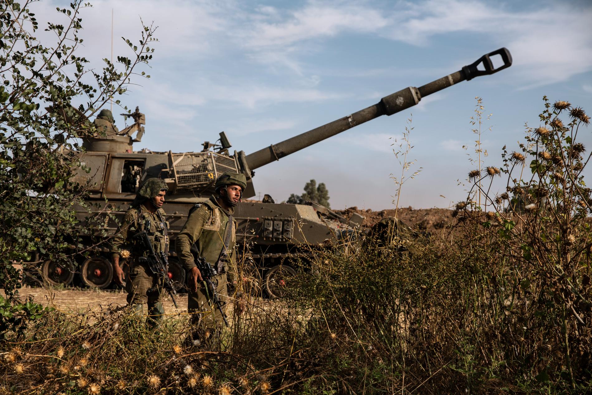 Israeliska soldater i närheten av Gaza.
