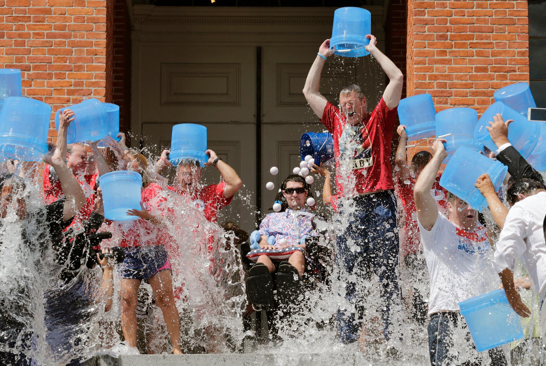 Utmaningen ”Ice bucket challenge” satte ljus på ALS-forskningen. 