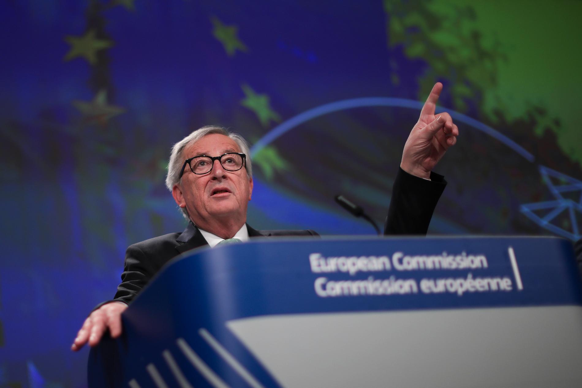 EU-kommissionens ordförande Jean-Claude Juncker håller presskonferens i Bryssel inför veckans toppmöte i Rumänien.