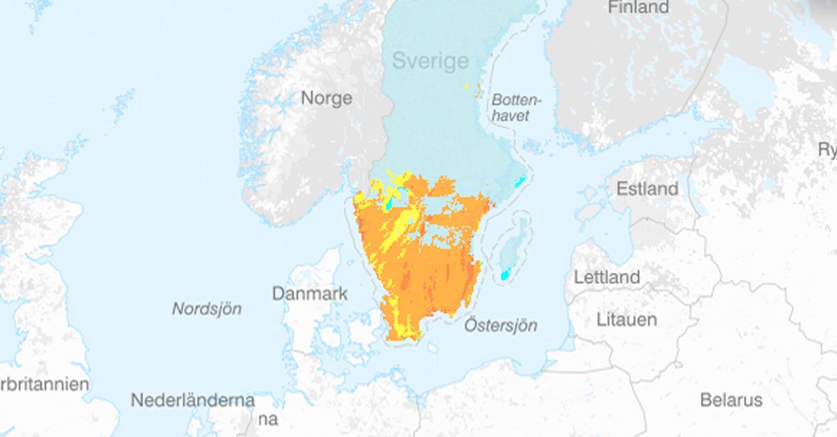 Under söndagseftermiddagen blir det stor risk för gräsbränder i stora delar av södra Sverige, enligt SMHI.