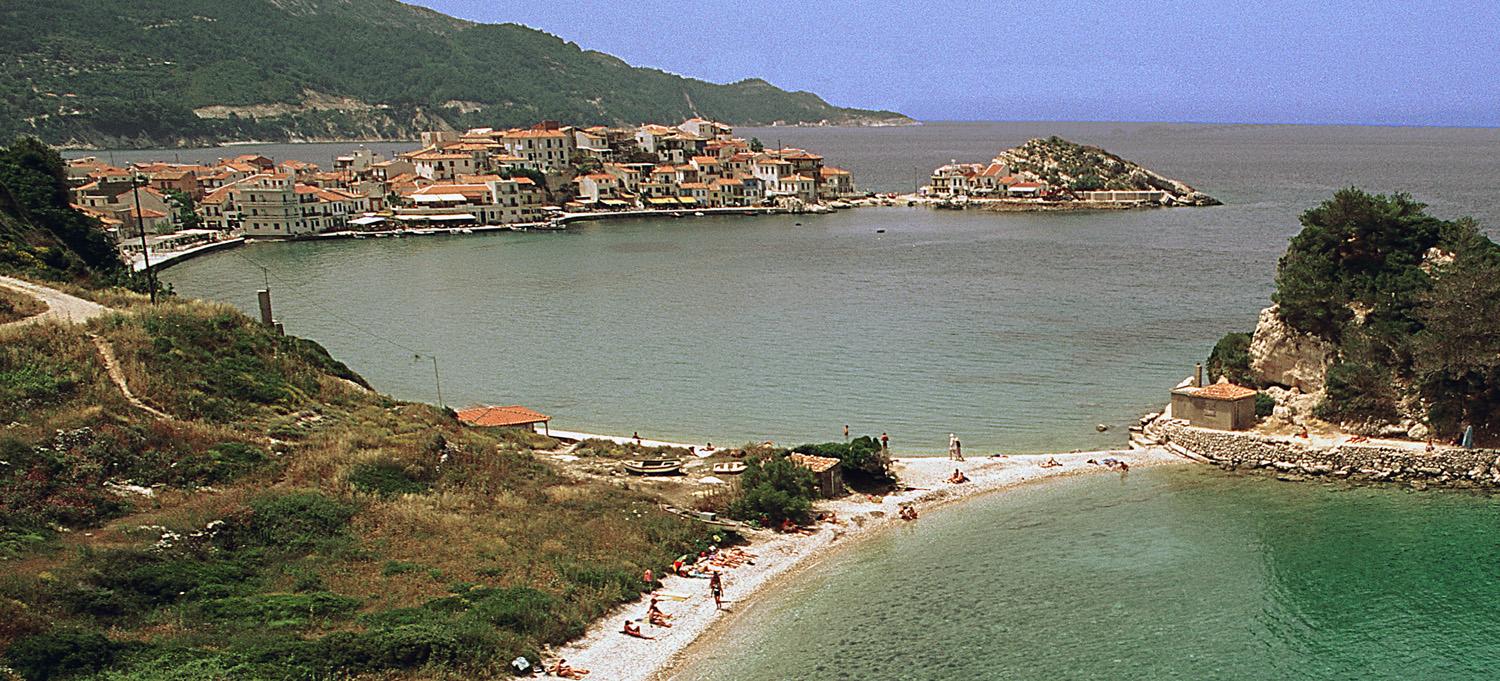 Den grekiska ön Samos.