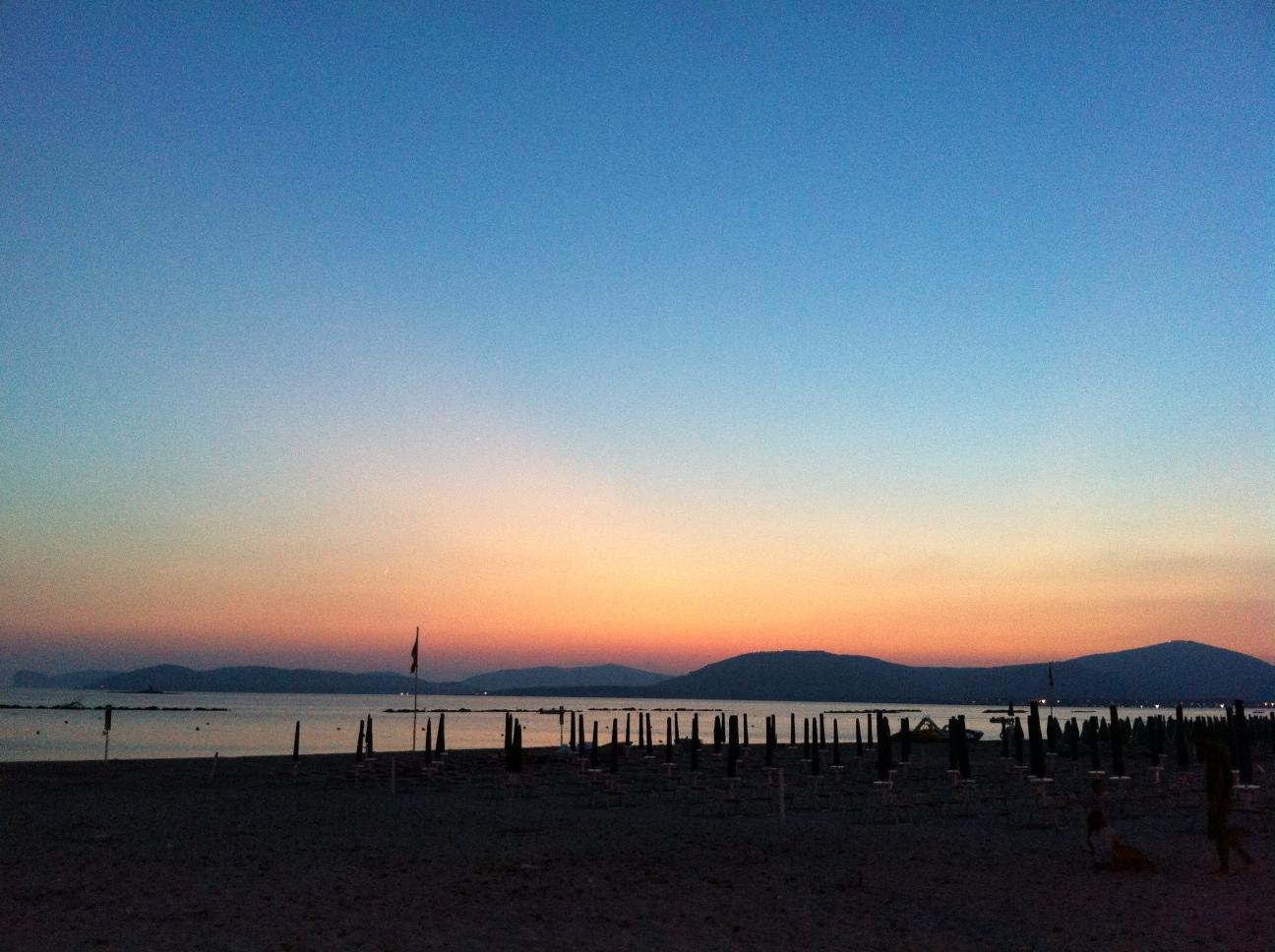 Solnedgång över Sardinien.