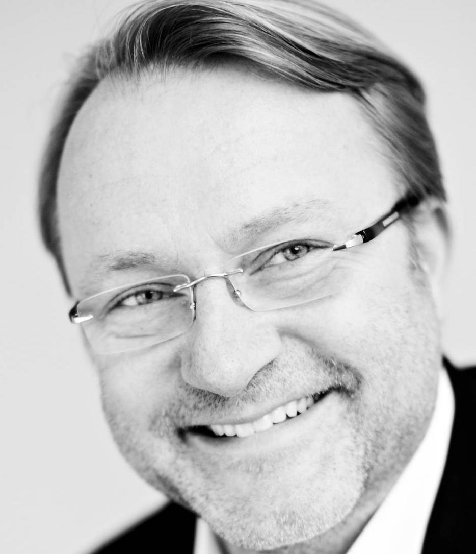 Tobias Dysenius är försäljningschef på Riksbyggen
