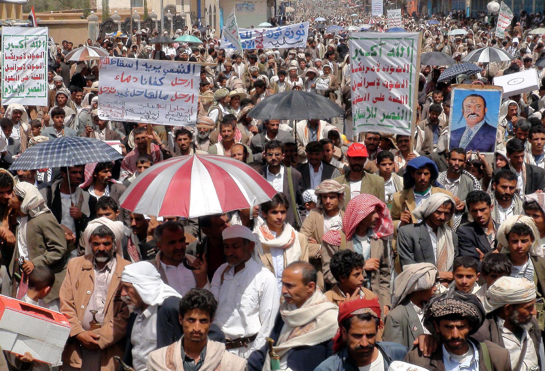 Demonstrationer mot president Ali Abdullah Saleh i Saada på måndagen.