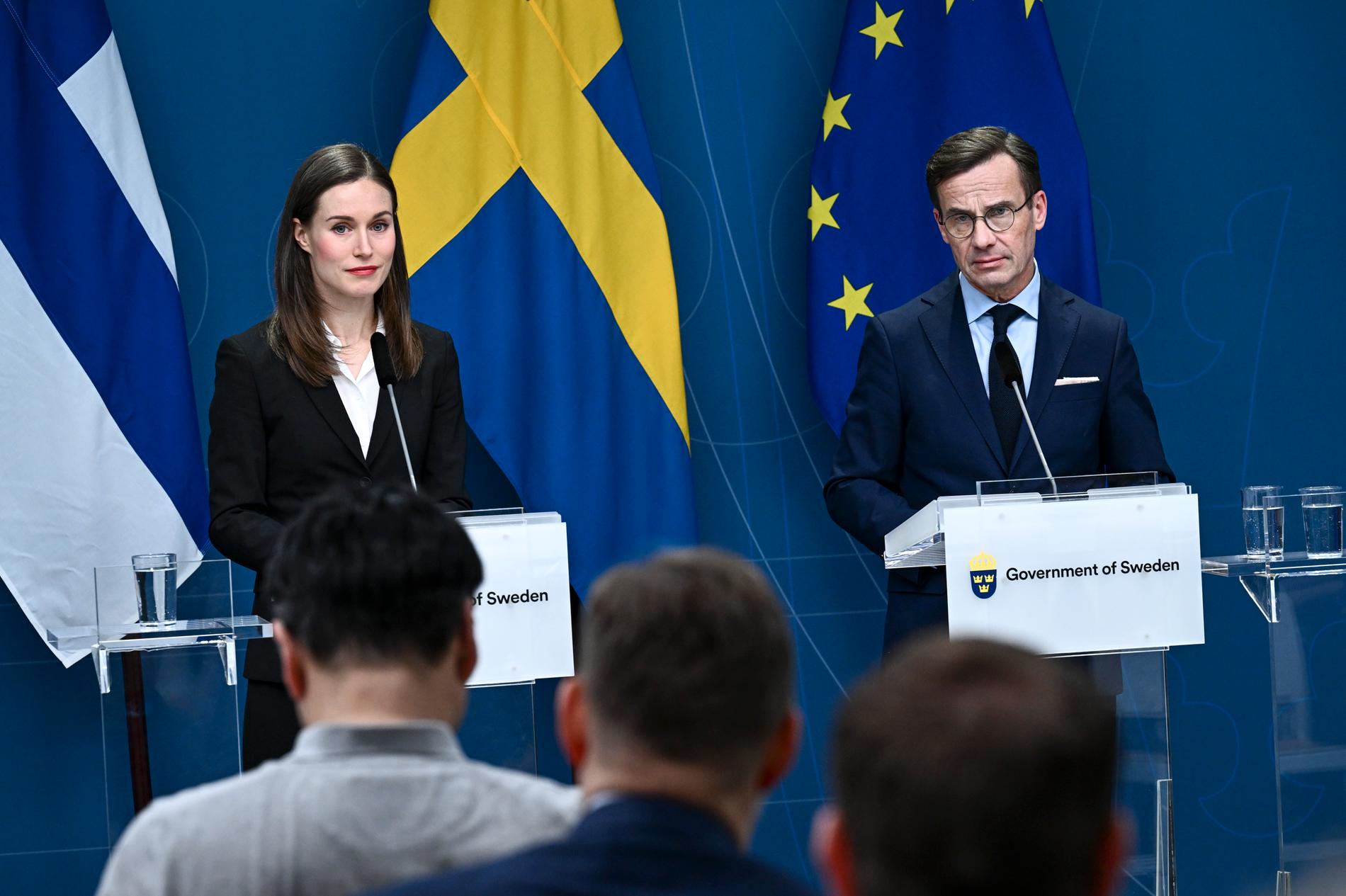 Finlands premiärminister Sanna Marin och Sverige statsminister Ulf Kristersson.