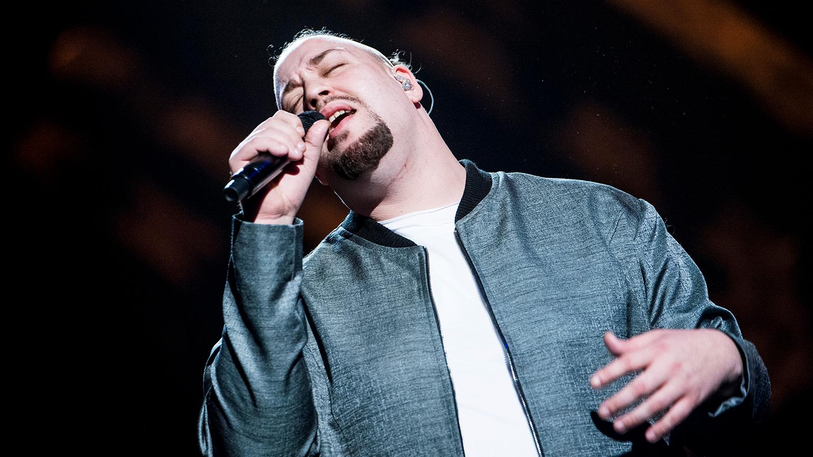 Nano gjorde succé med ”Hold on” i Melodifestivalen 2017.
