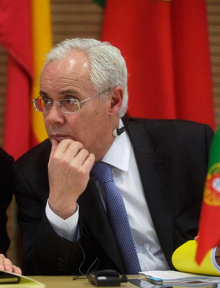 Avgick Miguel Macedo avgår efter den stora korruptionsskandalen i Portugal