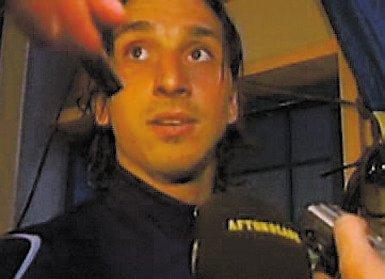 2. Zlatan: Sa han det i media? Okej, ingen aning. Han ska spela enkelt. Det är vad han ska göra.