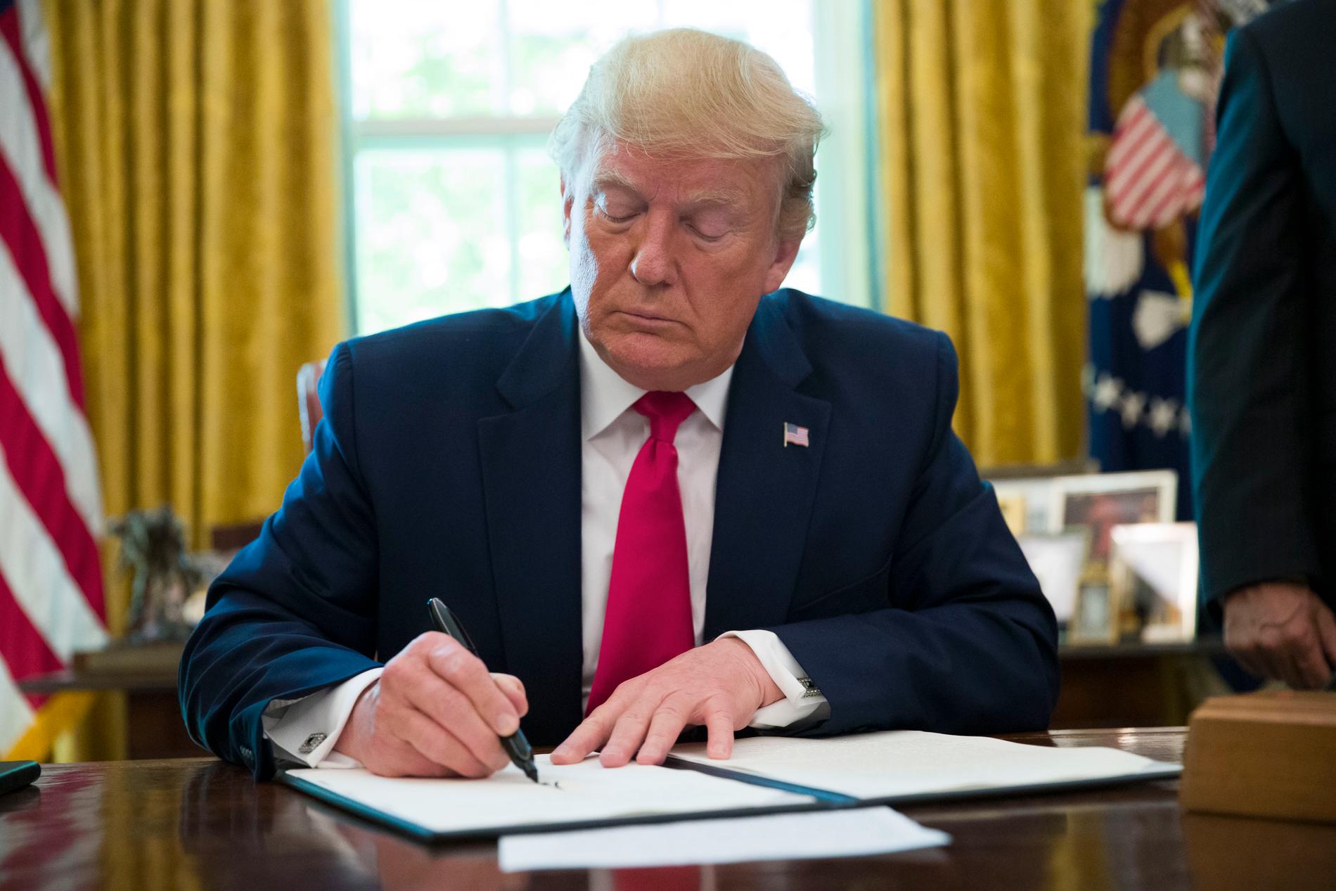 USA:s förre president Donald Trump satte stopp för kärnenergiavtalet med Iran och återinförde hårda sanktioner mot landet. 