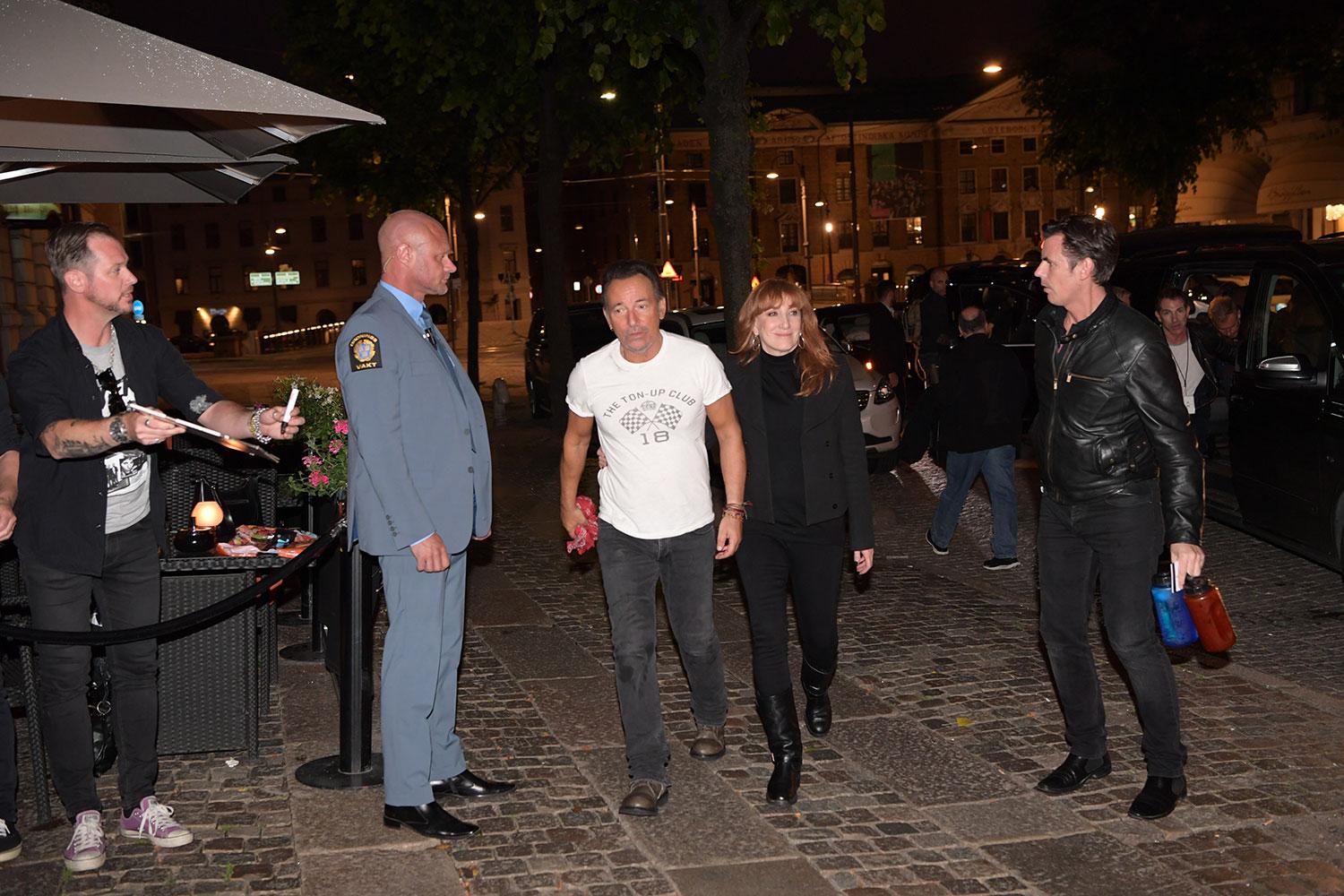 Bruce Springsteen tog sig direkt till hotellet efter spelningen på Ullevi.