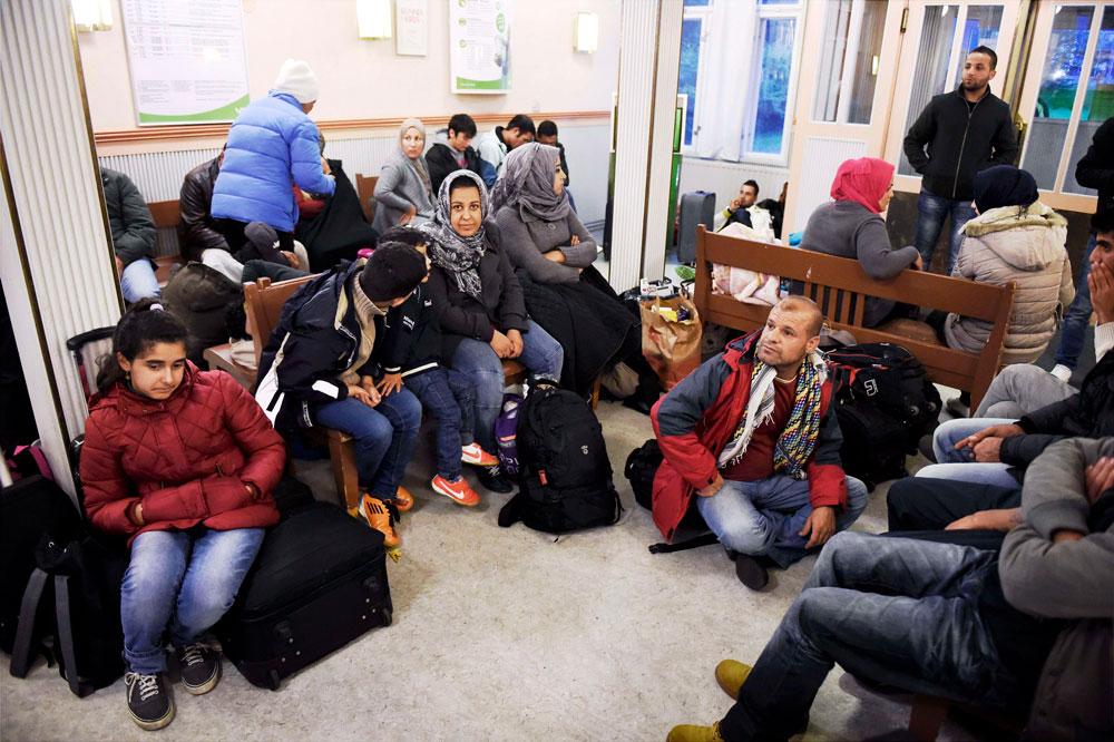 Irakiska flyktingar på väg till Helsingfors