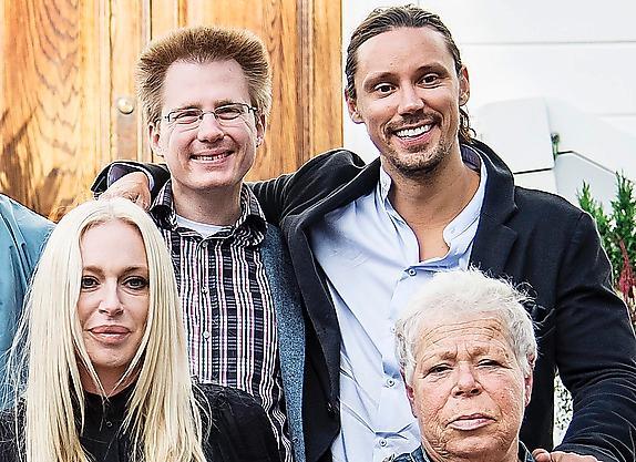 Kullgren och ”Robban” Andersson i ”Realitystjärnorna på godset”.