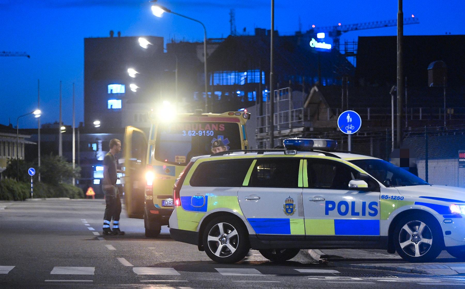 En kvinna utsattes för en överfallsvåldtäkt vid Ribersborgsstranden i Malmö.