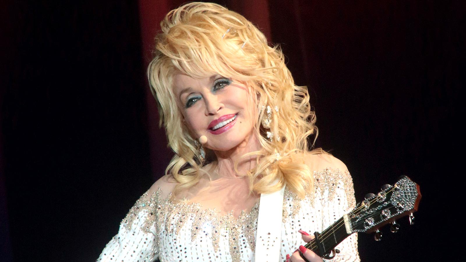 Dolly Parton gick tidigt beväpnad