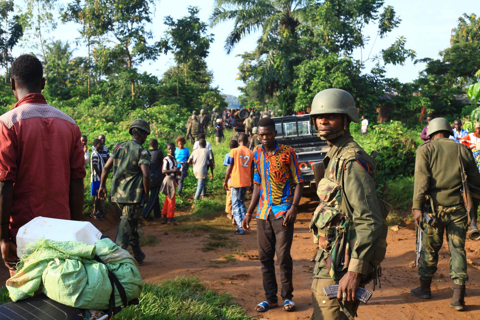Regeringssoldater patrullerar nära staden Beni i östra Kongo-Kinshasa sedan den extrema jihadistgruppen ADF dödat civila i området. Arkivbild.