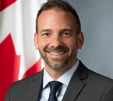 Jason La Torre, Kanadas ambassadör i Sverige.