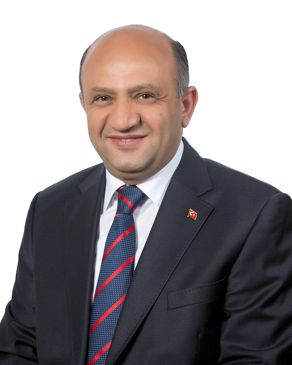 Fisir Isik, turkiets Industri- och teknikminsiter