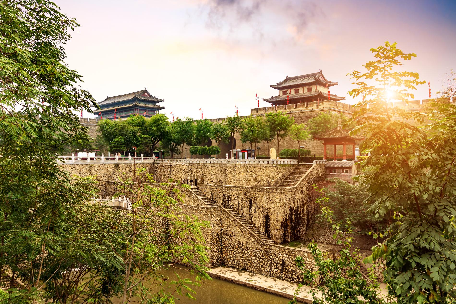 Xi'an är känd för Terrakottaarmén och dem gamla stadsmuren. 
