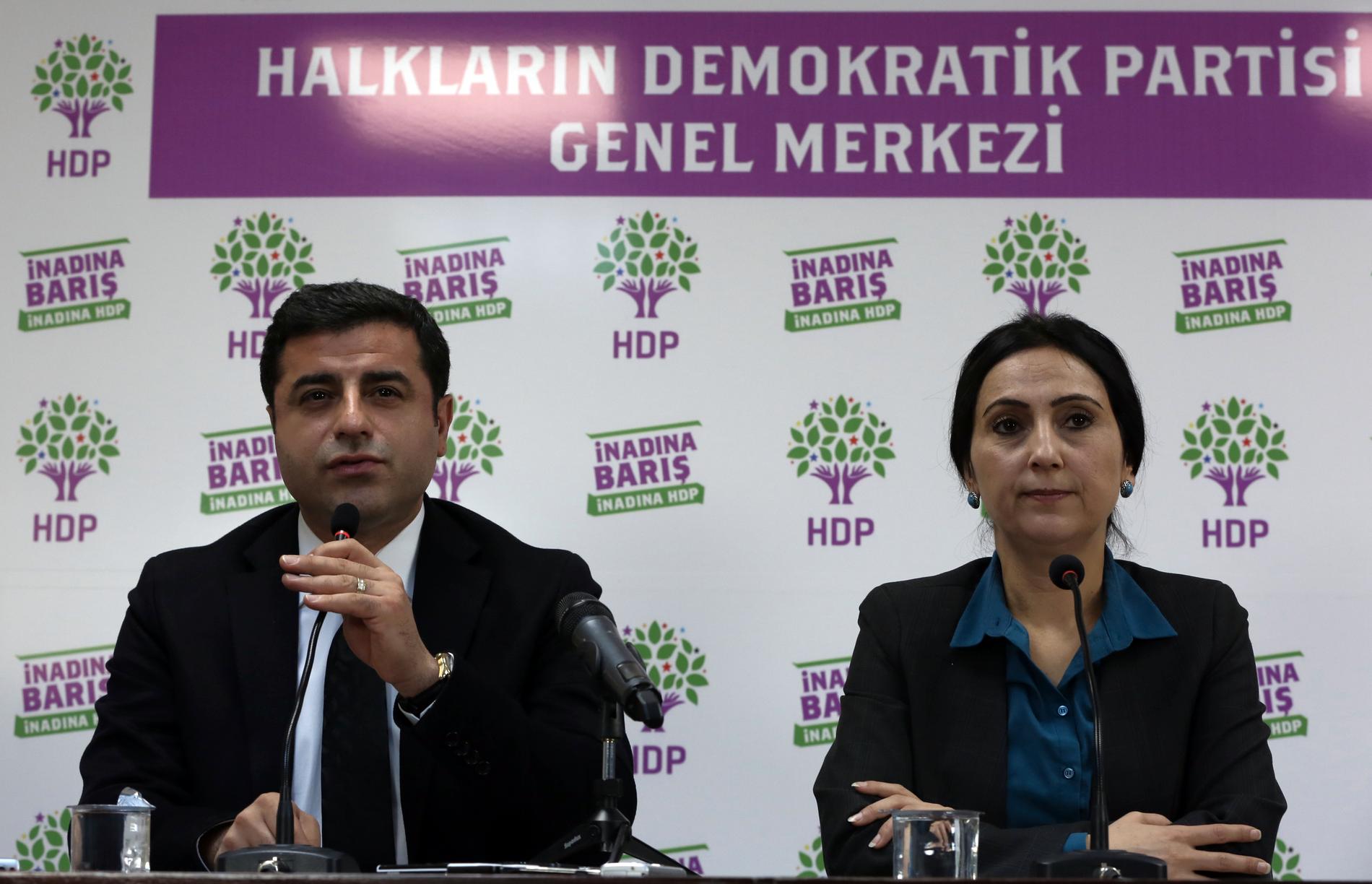 Selahattin Demirtas och Figen Yüksekdag på en presskonferens i Ankara i november 2015.