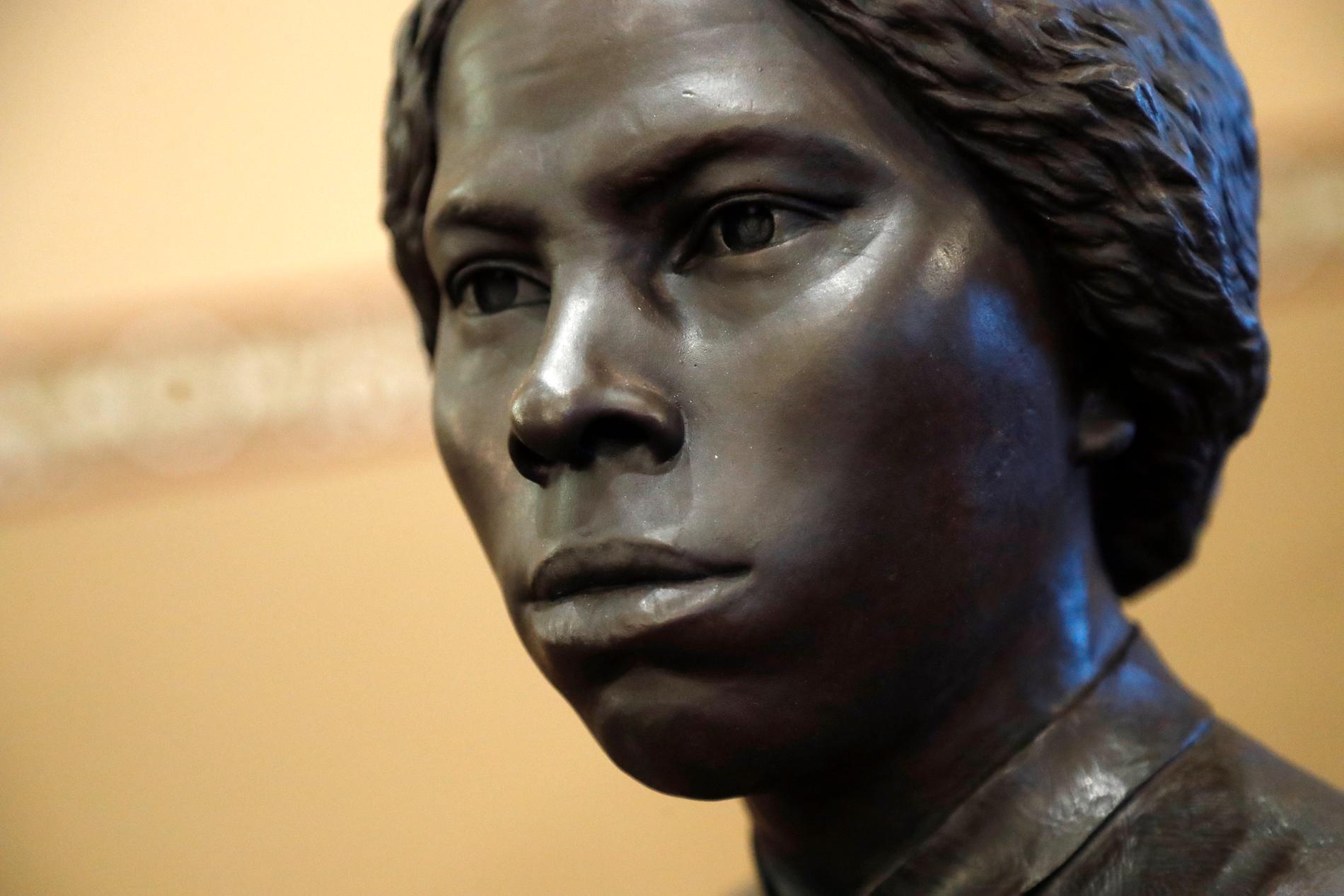 En bronsstaty av slaverimotståndaren Harriet Tubman som rests i hennes födelsestat Maryland.