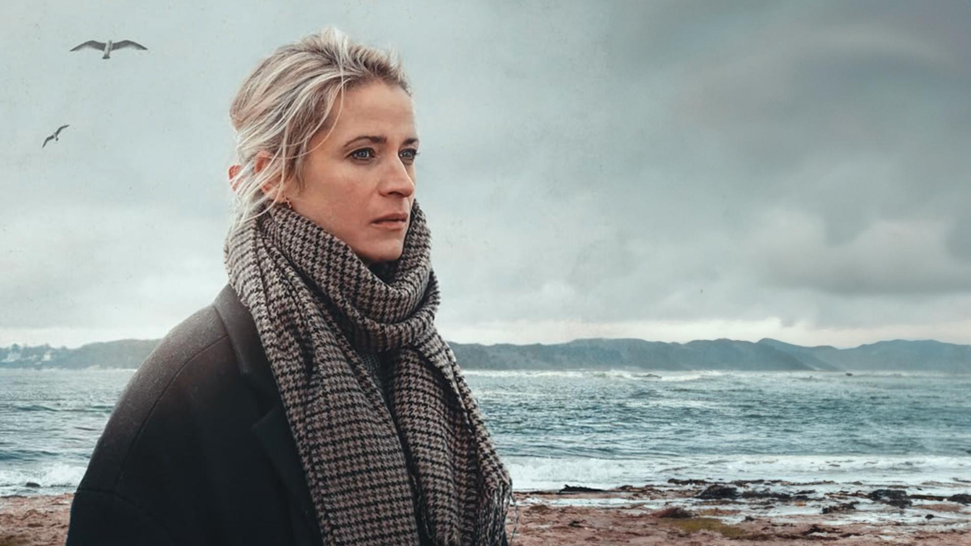 Lone Theils romanhjälte Nora Sand (Marie Sandø Jondal) är huvudperson i TV4:s nya danska serie. Pressbild.