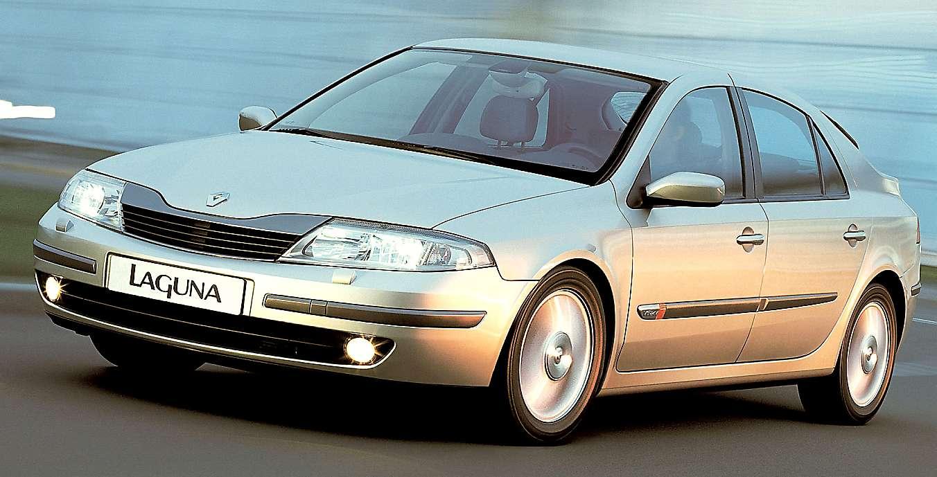 En ny Renault Laguna har landat   och vips är den gamla modellen ett fynd rent prismässigt. 1996-an har sjunkit 10 procent på tre månader. Ett klipp förstås.