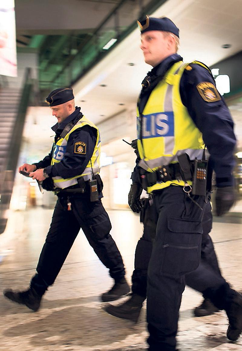 stort pådrag När Göteborg blev terrorhotat grep polisen fyra män misstänkta för brott. Samtliga släpptes efter bara ett dygn.
