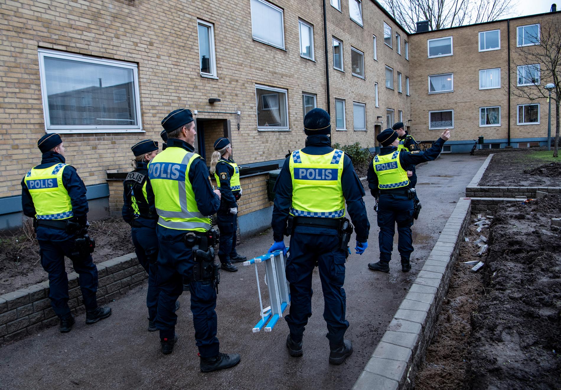 Polisen sökte på torsdagen igenom fastigheter på Kroksbäck som en del av den pågående Operation rimfrost i Malmö.