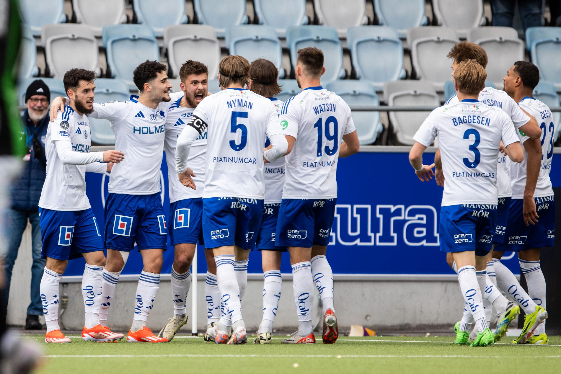 IFK Norrköping-jubel efter Tim Pricas 1–0. 