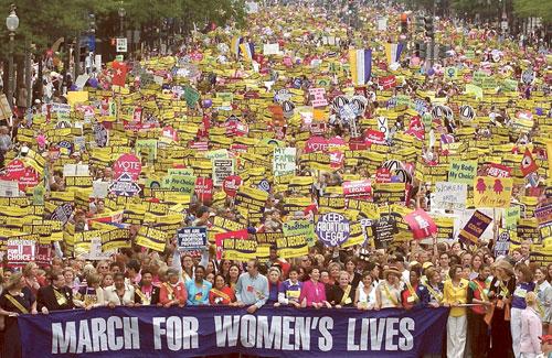 FÖR LIVET Tusentals demonstrerade för rätten till fri abort i Washington DC januari 2007.