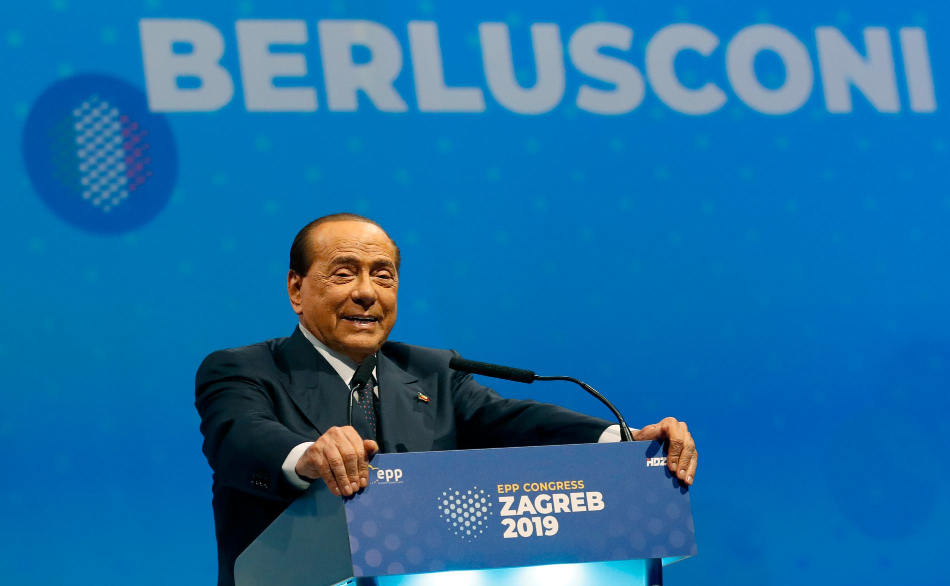 Italiens före detta premiärminister Silvio Berlusconi har testats positivt för covid-19. Arkivbild.