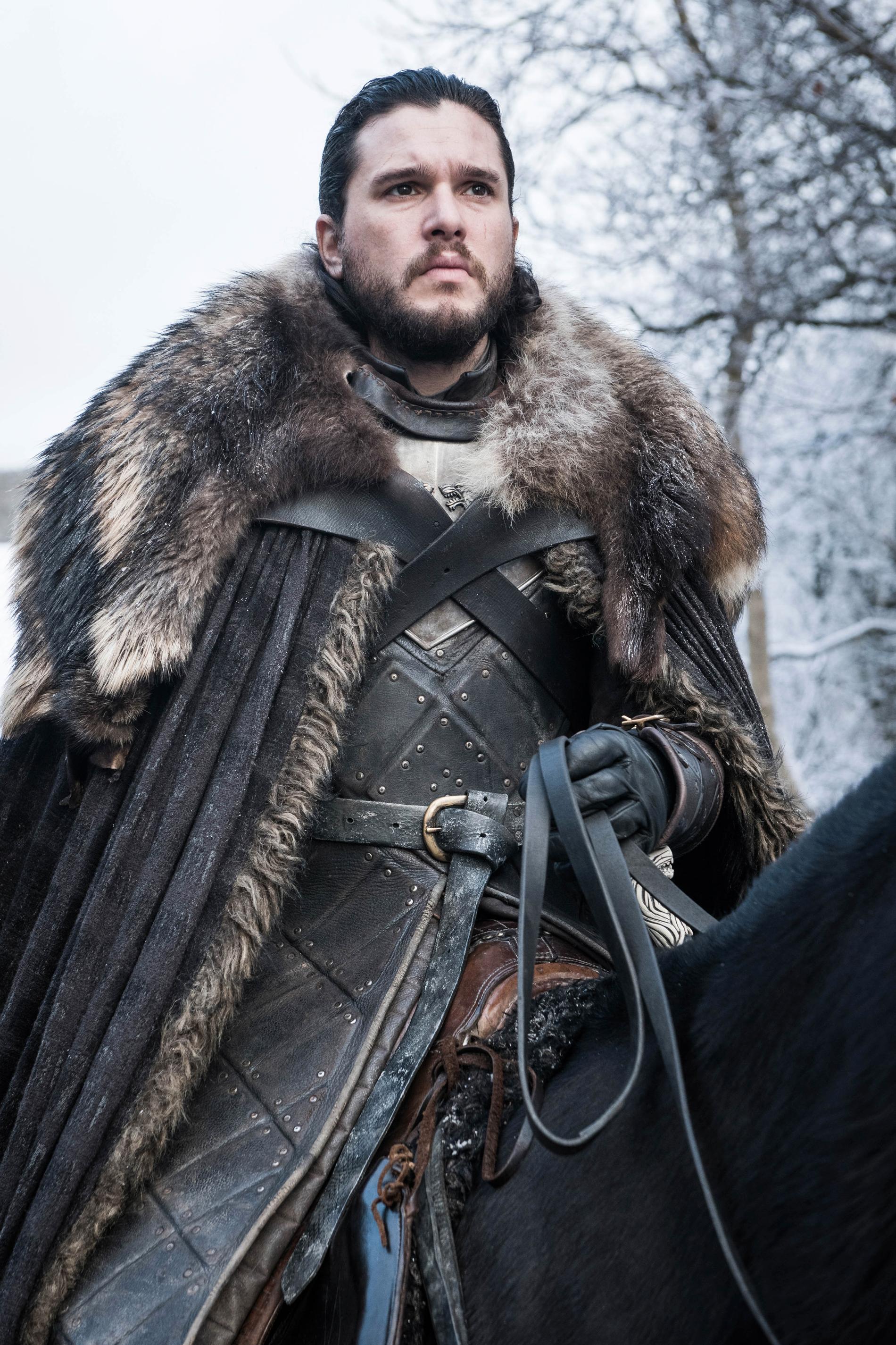 Jon Snows kläder påminner om det ”pappa” Ned Stark brukade bära.