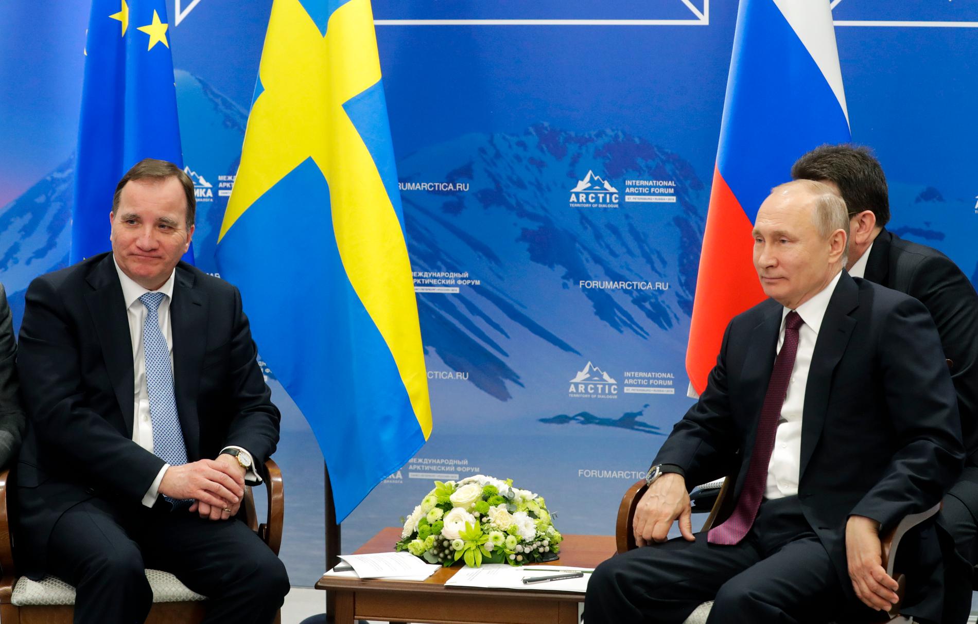 Statsminister Stefan Löfven och Rysslands president Vladimir Putin möts för första gången på tu man hand.