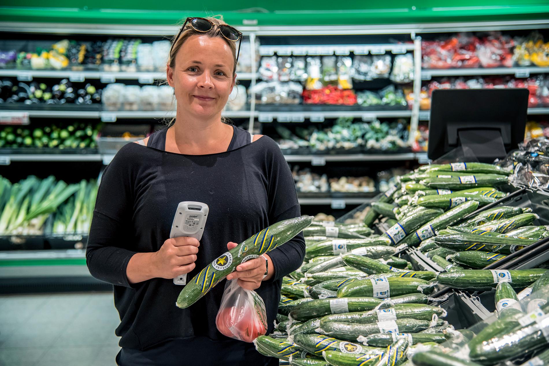 Är grönsakerna för dyra?– Nej, så länge man köper efter säsong går det bra. Men ekogrönsakerna är för dyra, säger Maria Rydell, 35, kundansvarig, Stockholm.
