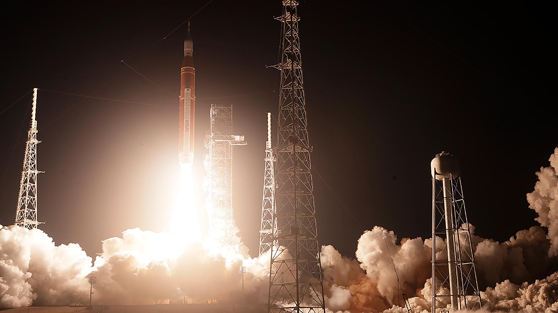 Artemisraketen, med månfarkosten Orion, lyfte från Kennedy Space Centers Launch Pad 39-B i onsdags. 