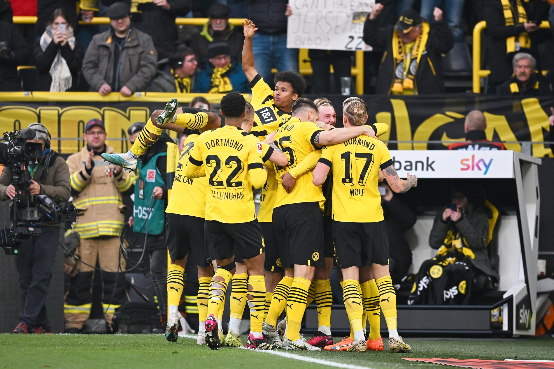 Borussia Dortmund möter Chelsea i åttondelsfinalen i Champions League.