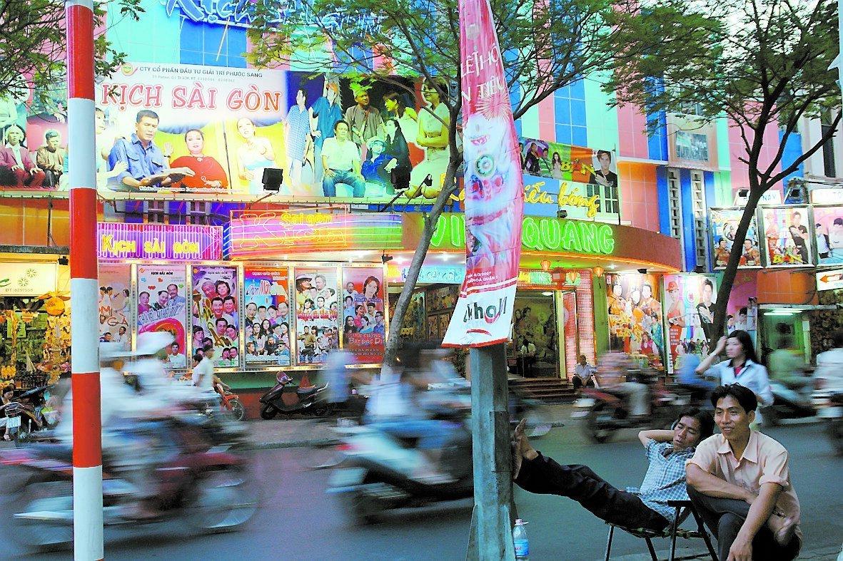Saigon sjuder av liv, och staden utvecklas i raketfart. Varje månad öppnar nya roliga butiker, restauranger och caféer.