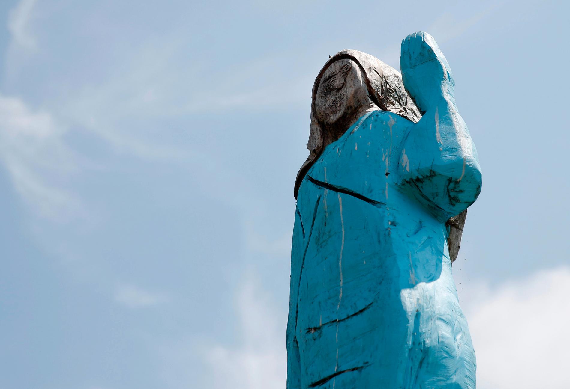 Statyn på Melania Trump väcker uppmärksamhet. 
