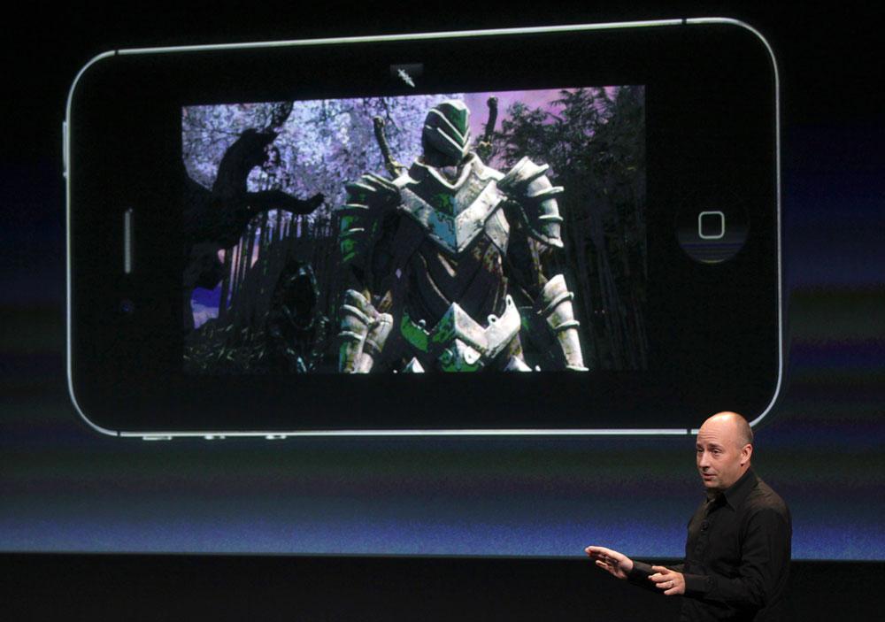 Enligt Mike Capps,  president på Epic Games, så kommer nya iPhone 4s att ha bättre grafik än många traditionella spelkonsoler.