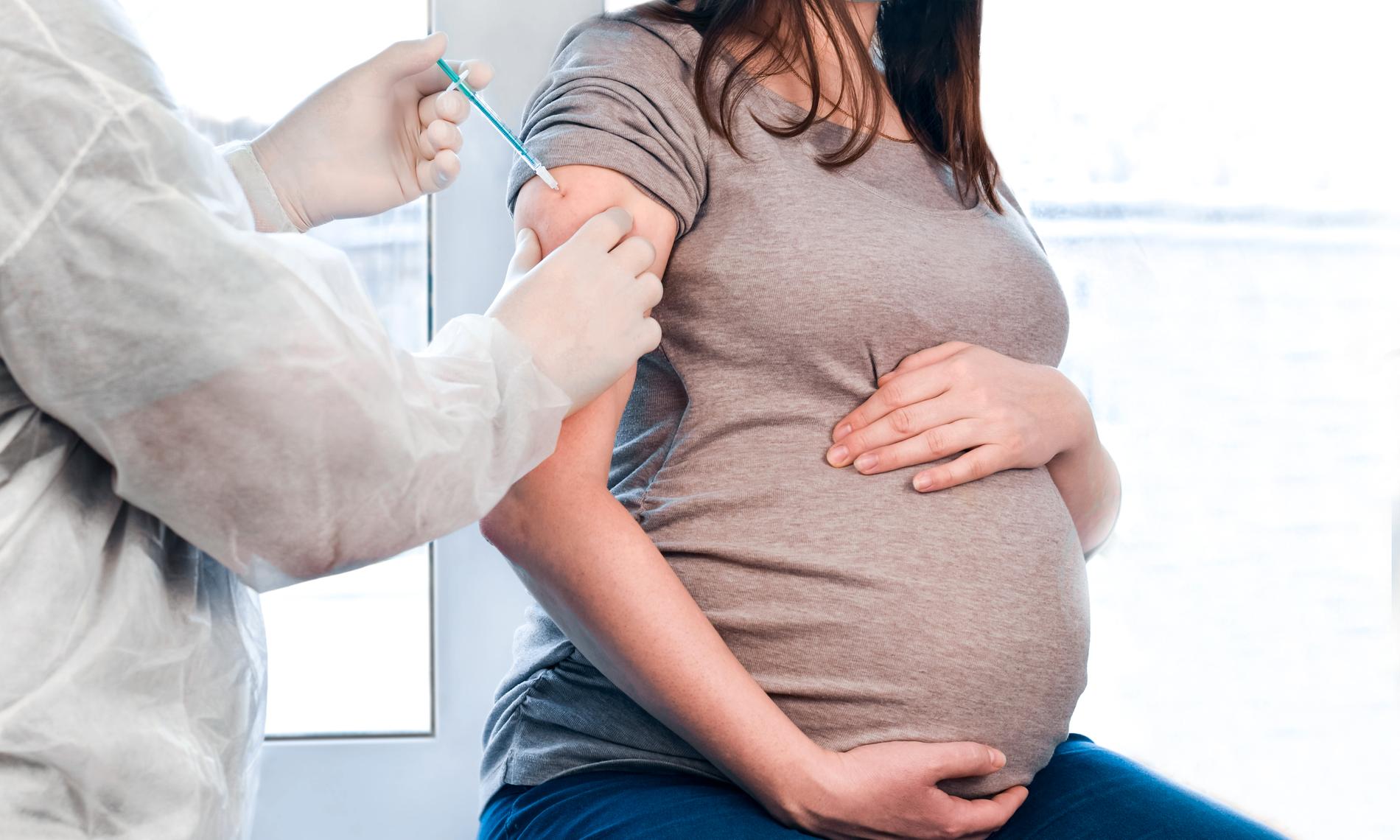 Gravida i Sverige uppmanas ta vaccin mot kikhosta. 