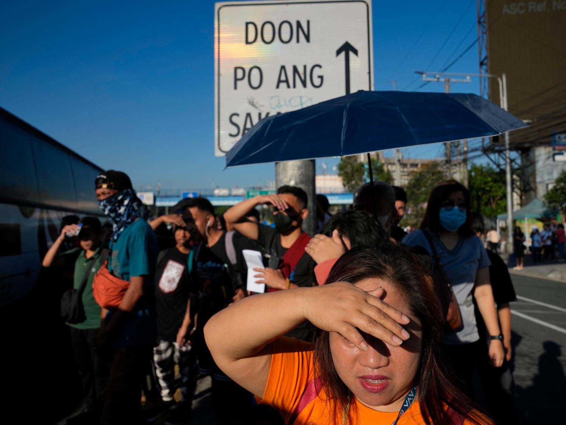 Extrem hetta i Asien: "Farligt – stanna inne"