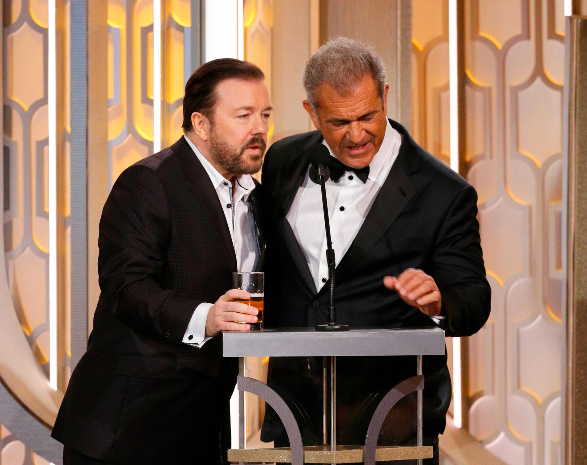 Ricky Gervais skämtade återigen om Mel Gibsons antisemitiska fylleutbrott – och det blev dålig stämning.