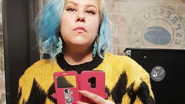 Kroppsaktivisten Karin Kajjan Andersson fick sina bilder på Instagram uthängda på en porrsajt. Nu förebereder hon och flera andra drabbade en polisanmälan. "Jag blir förbannad över att män använder våra kroppar som objekt", säger hon.