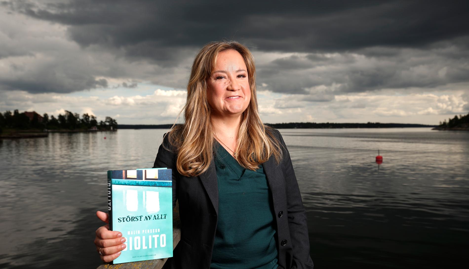 Malin Persson Giolitos roman "Störst av allt", som började sändas som tv-serie på Netflix den 5 april, kan få en andra säsong.