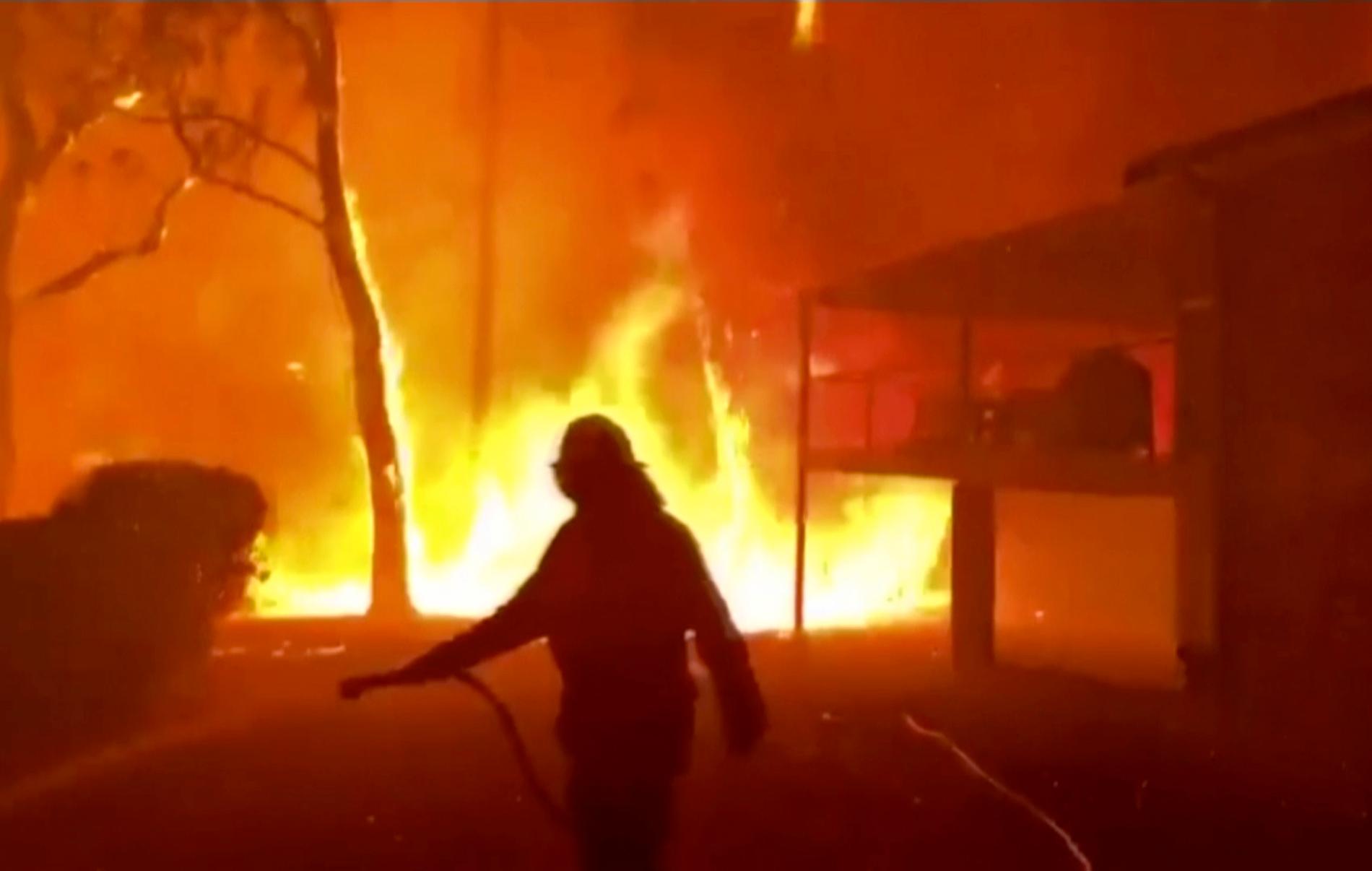 En brand i den australiska delstaten New South Wales. Bilden är från i december 2019.