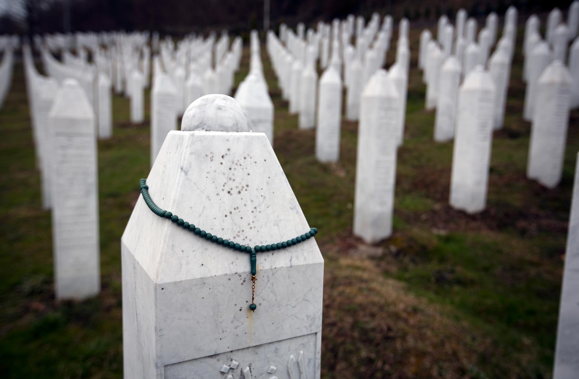 Begravningsplats i Potocari, nära Srebrenica i Bosnien-Hercegovina. Arkivbild.